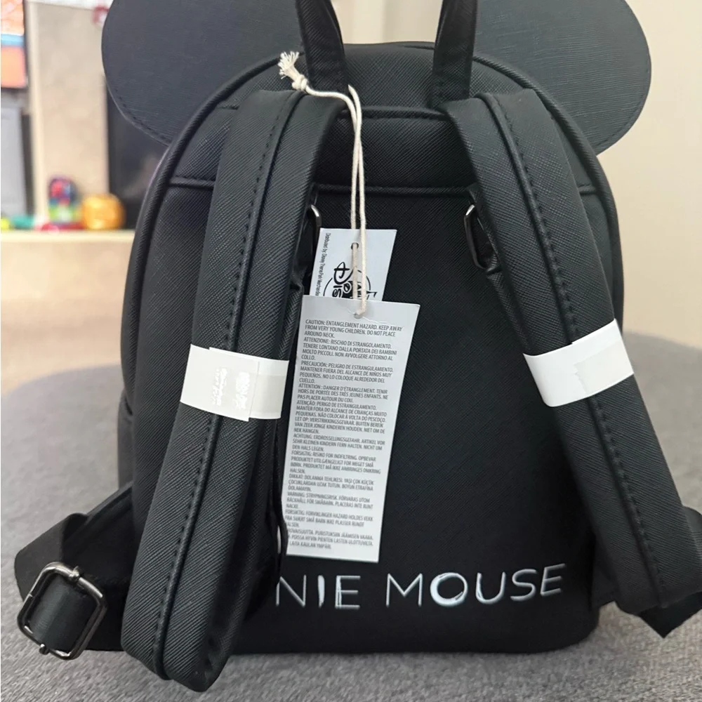 NWT Loungefly Minnie Mouse Polka Dot Backpack